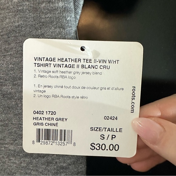 NWT - Roots Athletics T-shirt - Size Small - Heather Grey - Picture 2 of 6